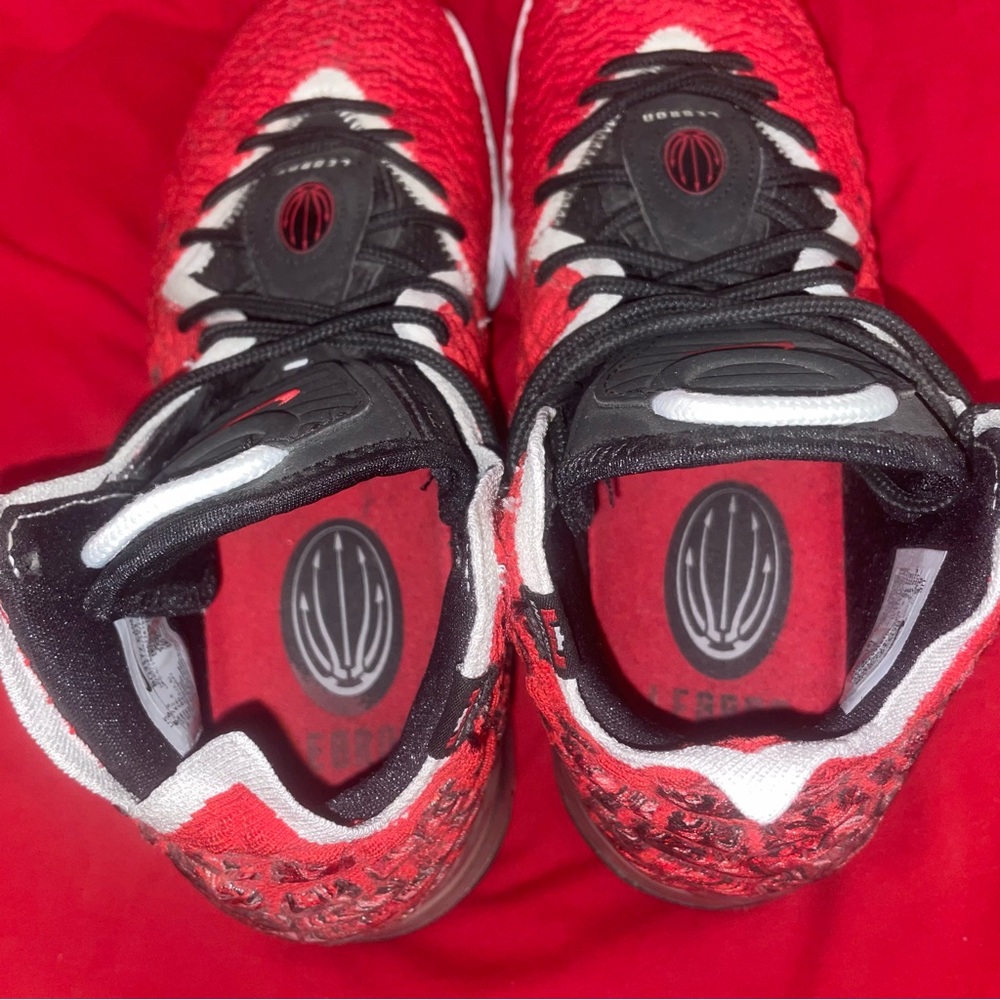 Nike LeBron 17 ‘Uptempo’ (8.5) - Picture 4 of 7